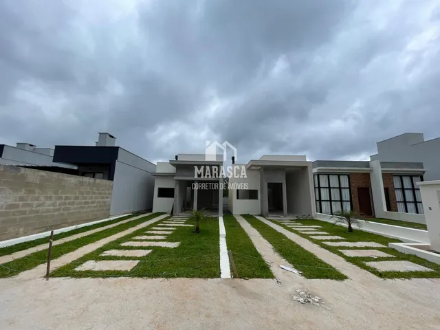 Casa com 2 dormitórios