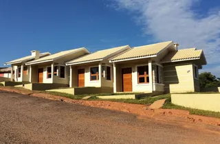 Casa geminada com 2 dormitórios, foto 1