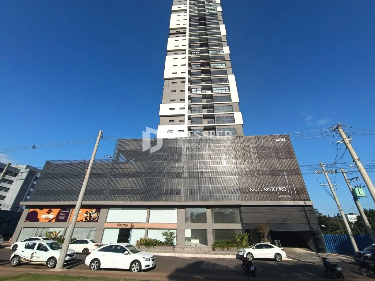 Fachada de um edifício residencial em Lajeado, Brasil.