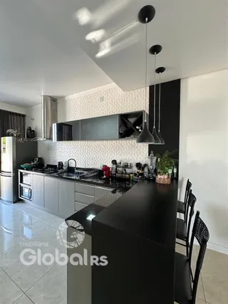 Vista da cozinha moderna de uma propriedade em Lajeado, Brasil.