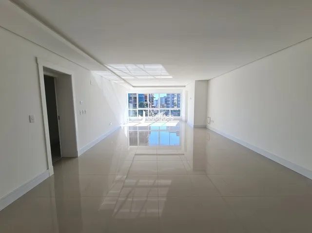 Apartamento com 3 dormitórios, foto 3
