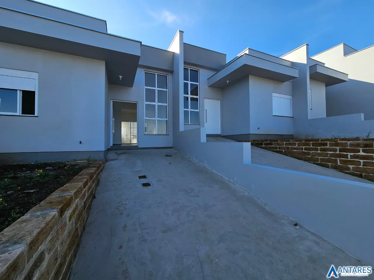 Casa geminada com 2 dormitórios, foto 1