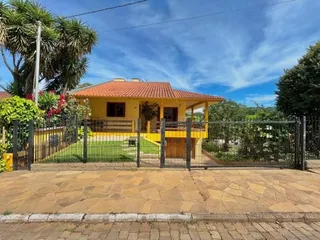 Casa com 3 dormitórios
