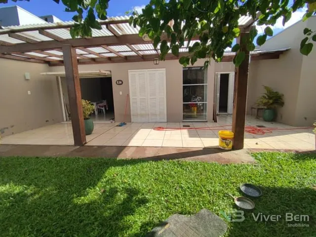 Casa com 3 dormitórios