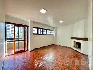 Apartamento com 3 dormitórios, foto 2