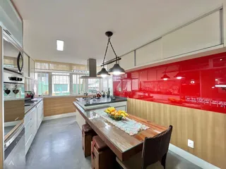 Casa com 6 dormitórios, foto 8