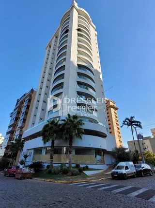 Apartamento com 4 dormitórios