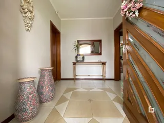 Casa com 5 dormitórios, foto 4