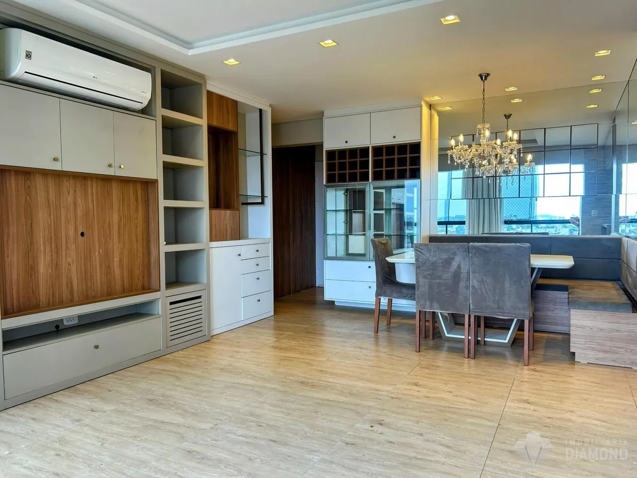 Apartamento com 3 dormitórios, foto 1
