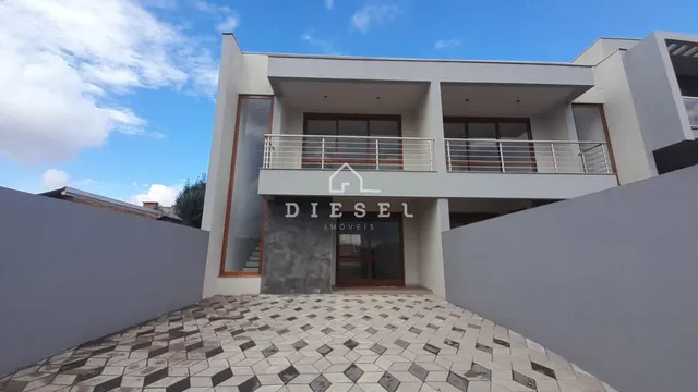 Sobrado com 3 dormitórios