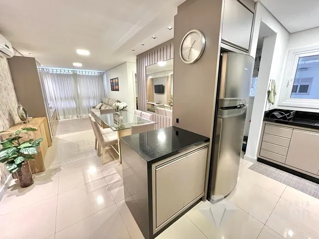 Apartamento com 2 dormitórios, foto 2