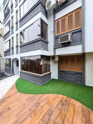 Fachada moderna de um imóvel residencial em Lajeado, Brasil.