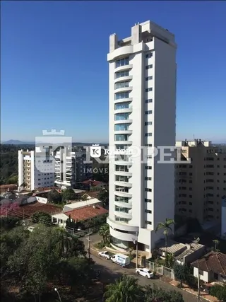 Fachada de um prédio residencial alto em Lajeado, Brasil.
