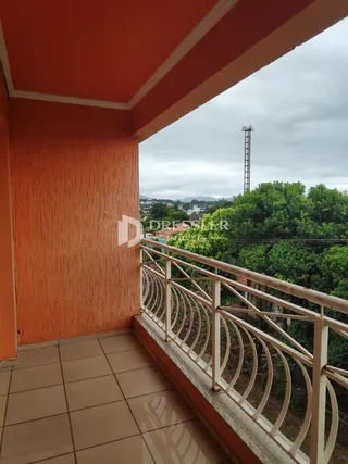 Varanda com grade de ferro em Lajeado, Brasil.