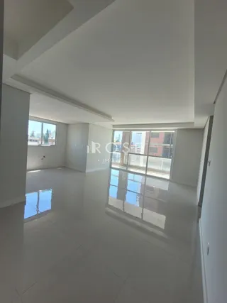 Apartamento com 3 dormitórios, foto 2