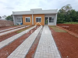Casa geminada com 2 dormitórios, foto 2