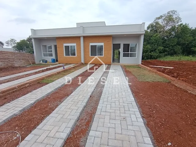 Casa geminada com 2 dormitórios, foto 2