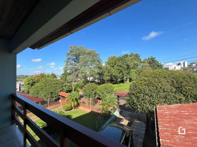 Casa com 4 dormitórios