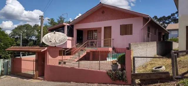 Casa com 4 dormitórios