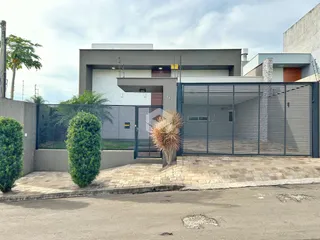 Casa com 3 dormitórios, foto 1
