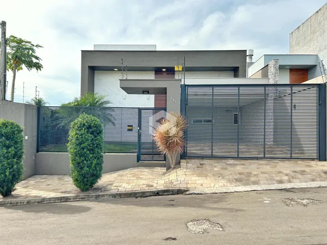 Casa com 3 dormitórios