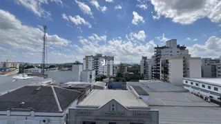 Vista aérea de um complexo de edifícios residenciais em Lajeado.