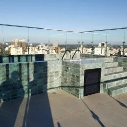 Varanda com vista panorâmica da cidade de Lajeado.