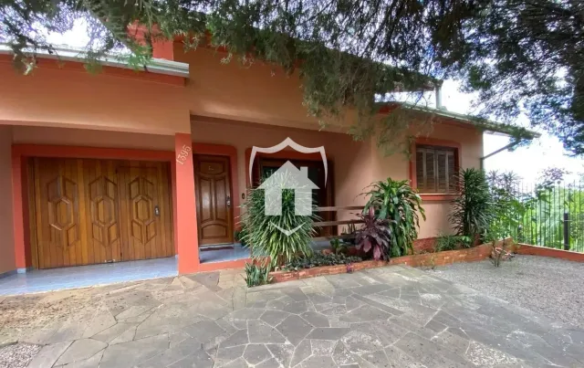 Casa com 3 dormitórios