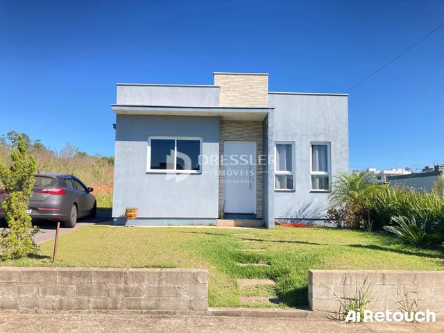 Casa com 1 dormitório
