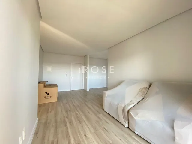 Apartamento com 2 dormitórios, foto 2