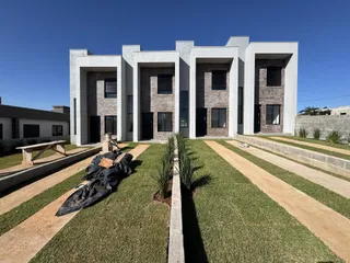 Fachada moderna de um prédio residencial em Lajeado, Brasil.