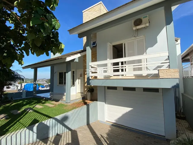 Casa com 3 dormitórios