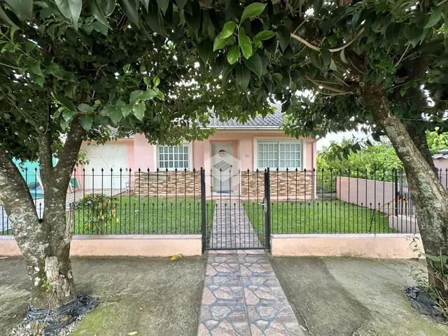 Casa com 2 dormitórios
