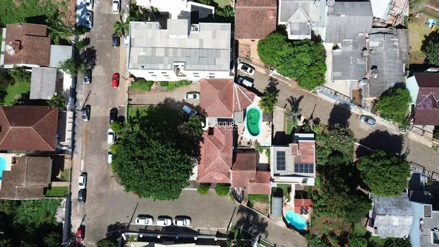 Vista aérea de uma área residencial em Lajeado, Brasil.