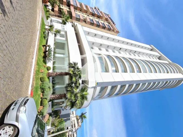 Apartamento com 3 dormitórios, foto 2