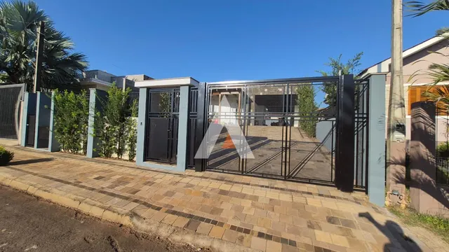 Casa com 1 dormitório