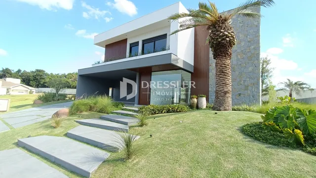 Casa com 6 dormitórios, foto 2