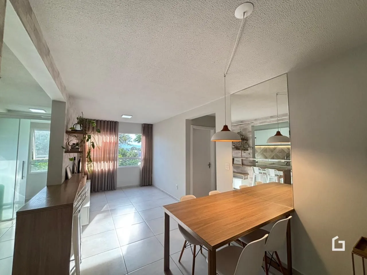 Apartamento com 2 dormitórios, foto 1