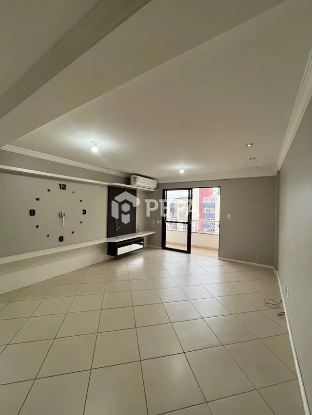 Apartamento com 2 dormitórios