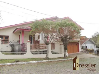 Fachada de uma casa residencial em Lajeado, Brasil.