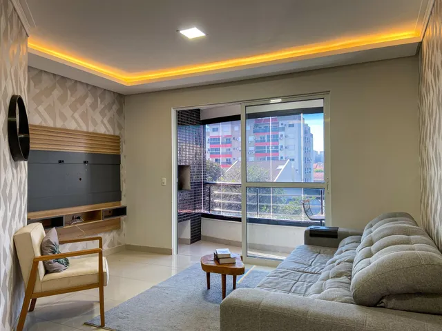Apartamento com 2 dormitórios