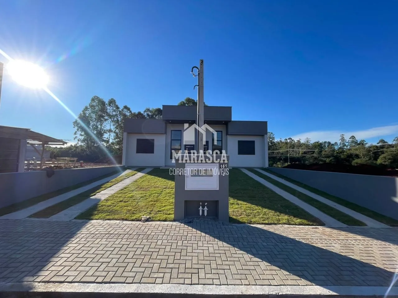 Casa geminada com 2 dormitórios, foto 1