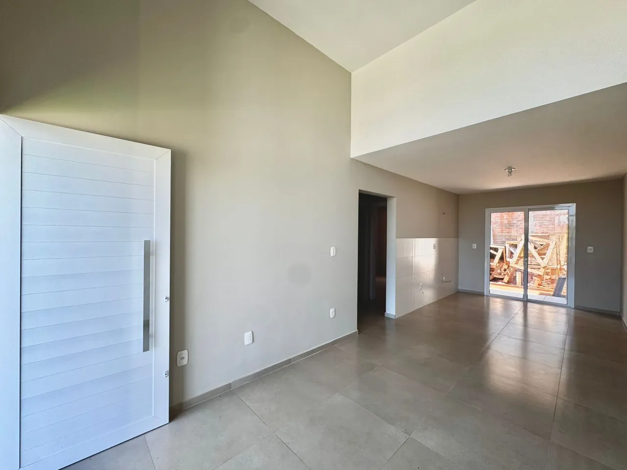 Casa geminada com 2 dormitórios, foto 1
