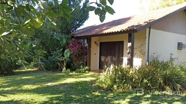 Casa com 2 dormitórios