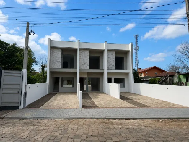 Sobrado com 2 dormitórios