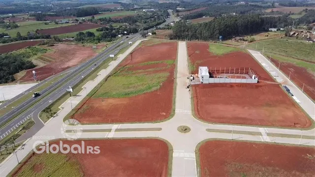 Vista aérea de um terreno aberto em Lajeado, Brasil.