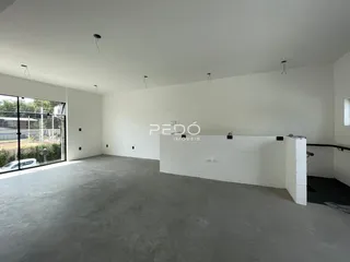 Espaço interno vazio de uma propriedade em Lajeado, Brasil.