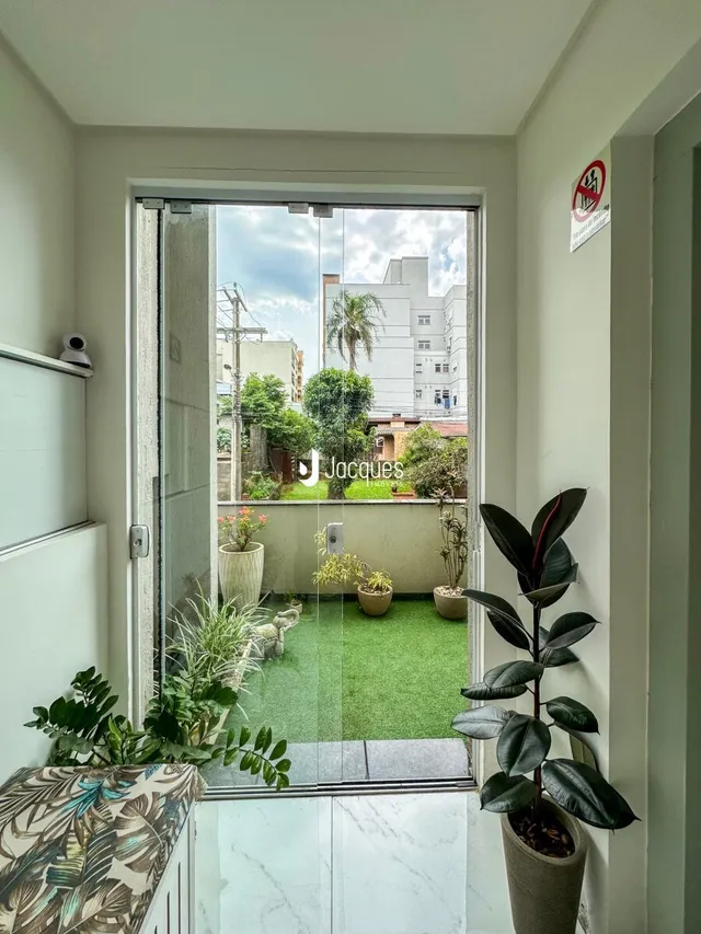 Apartamento com 3 dormitórios, foto 2