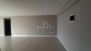 Apartamento com 3 dormitórios, foto 3