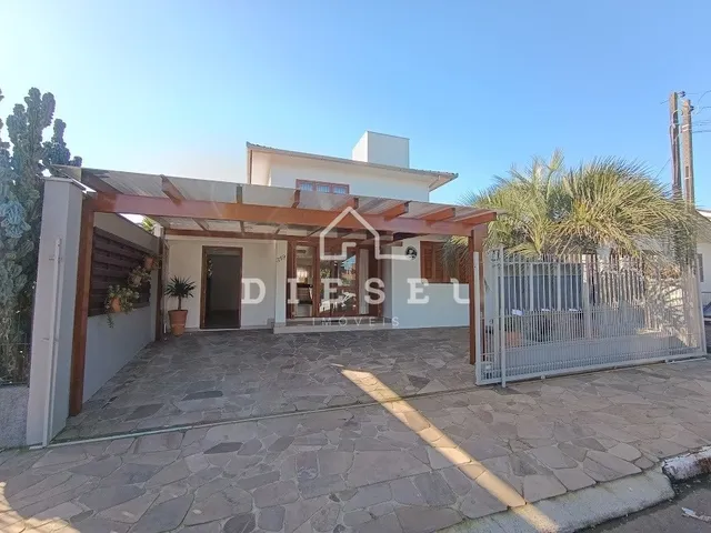 Casa com 4 dormitórios